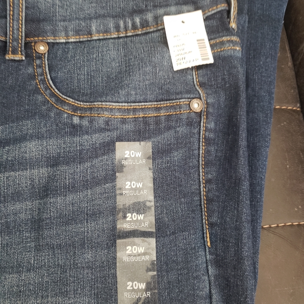Maurices jeans